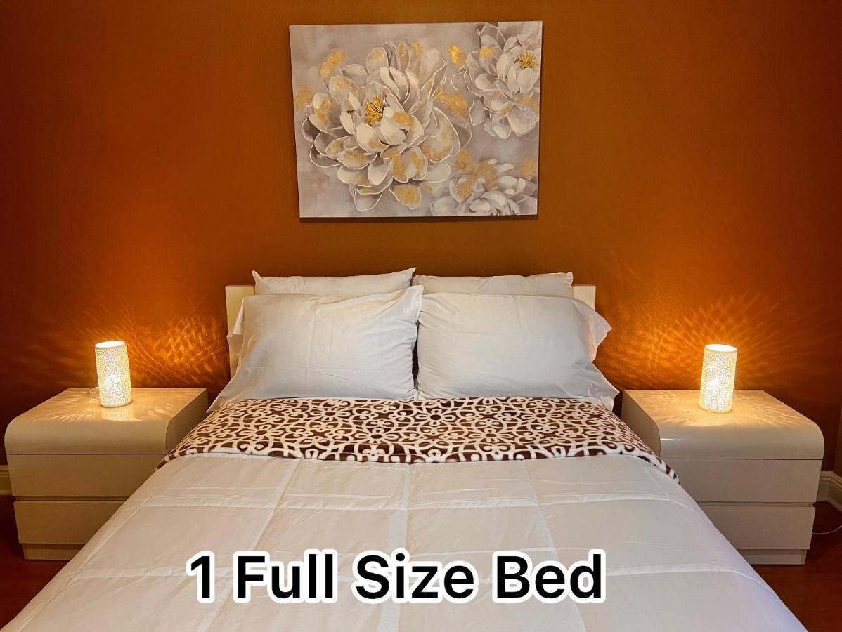 Spotless Guest Room With Shared Bathroom Orlando Exterior photo